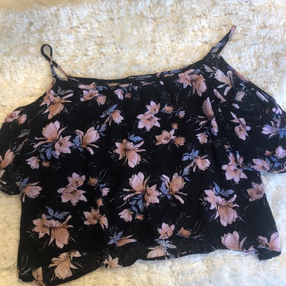Off shoulder tank top - Picture 1 of 1